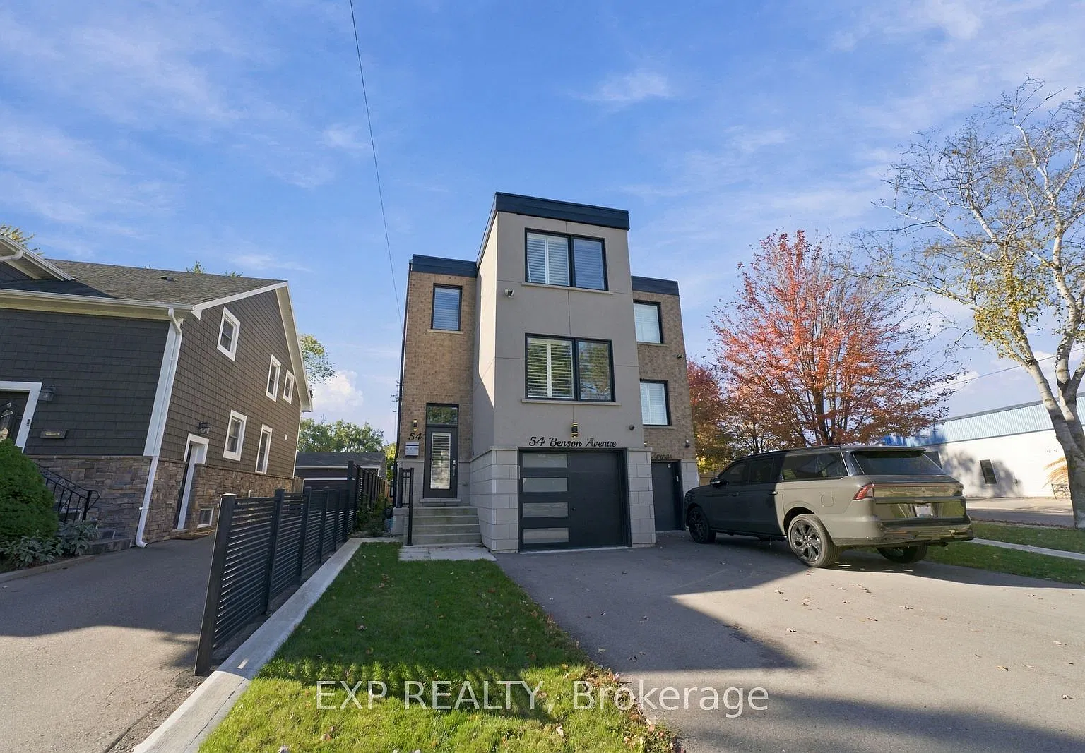 3 bed, $6,500 — Photo 2