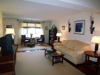 3rd image of 1 Oakridge Pl APT 2F