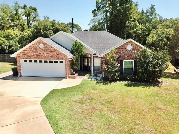 135 Aloys Cir, Natchitoches, LA 71457