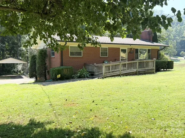 2985 Collettsville Rd, Lenoir, NC 28645