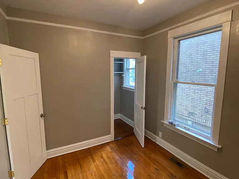 8512 S Muskegon Ave #2 — Photo 3