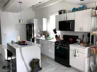 152 Columbia St #1, Cambridge, MA 02139