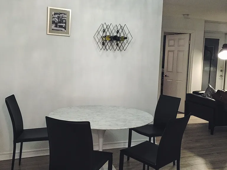 761 Bay St #402 — Photo 5