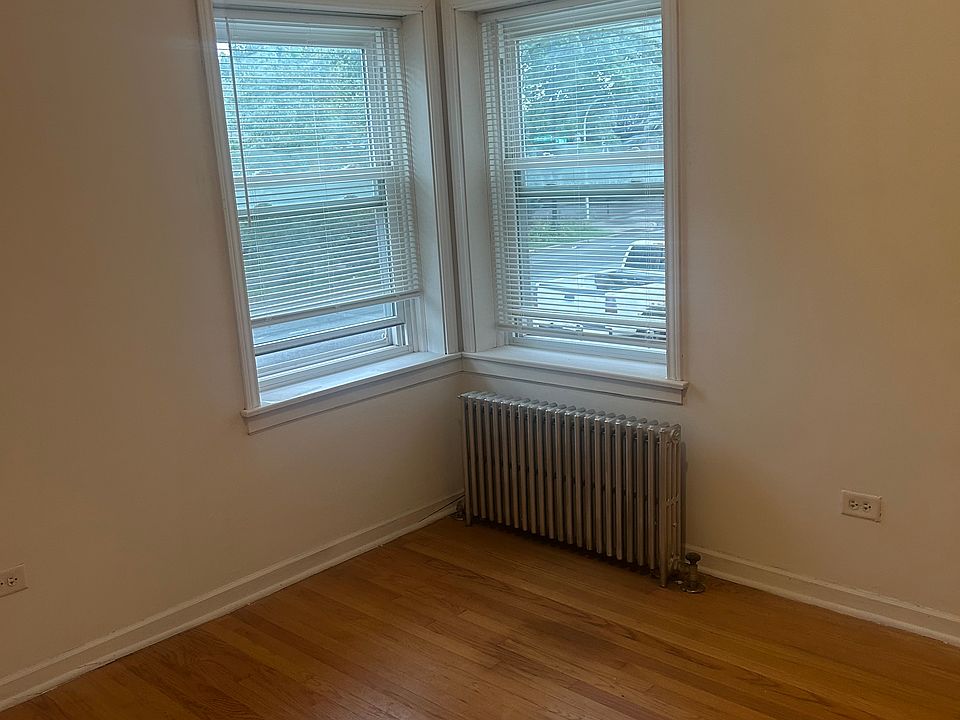 2nd image of 4114 W 55th St #1F