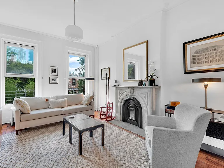 33 Sterling Pl #2 — Photo 3
