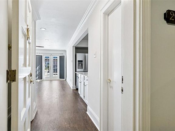 4th image of 3000 Saint Charles Ave APT 207