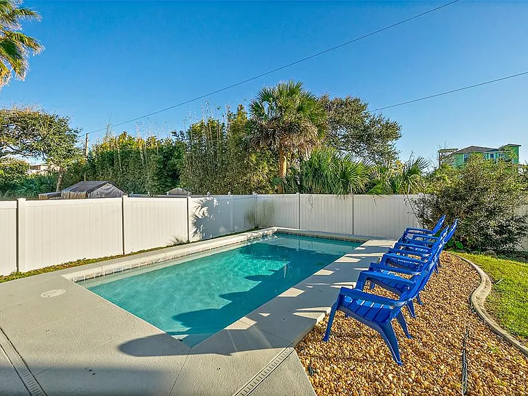 42 Moody Dr — Photo 5
