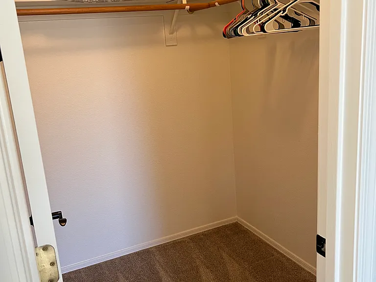 16036 N 11th Ave #1140 — Photo 4