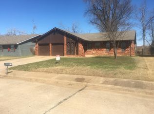 612 Howard Ct, Edmond, OK 73003