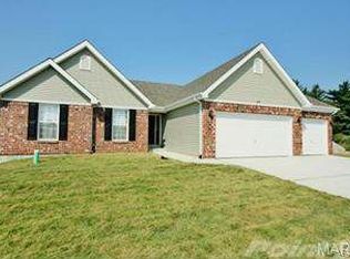 1240 Sonoma Way, Pacific, MO 63069