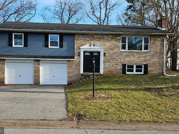 638 Elliott Dr, Lewisberry, PA 17339