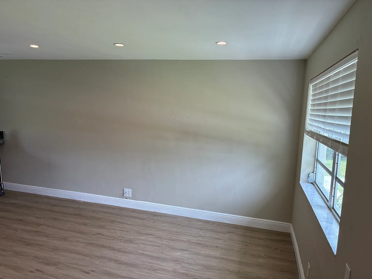 2 bed, 840 sqft, $2,600 — Photo 3