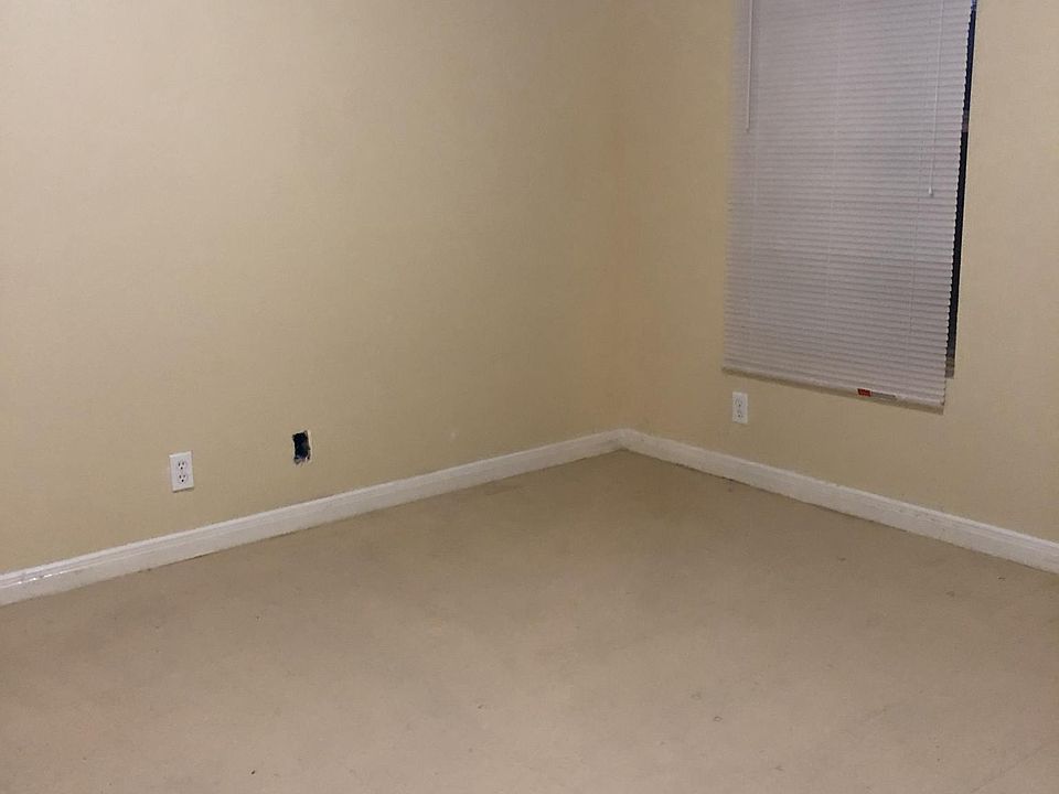 1st image of 127 NW 34th St APT 3