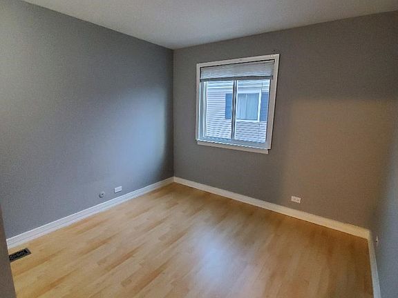 3rd image of 1132 Cove Dr