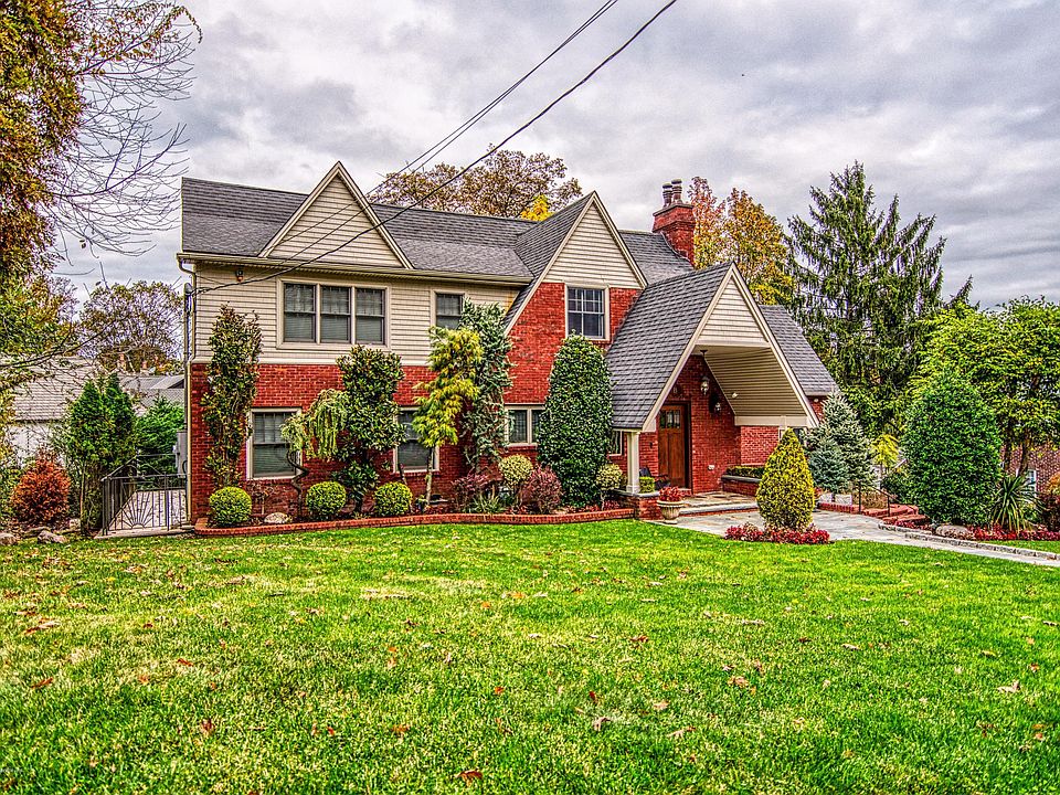 1st image of 5 Portsmouth Ave