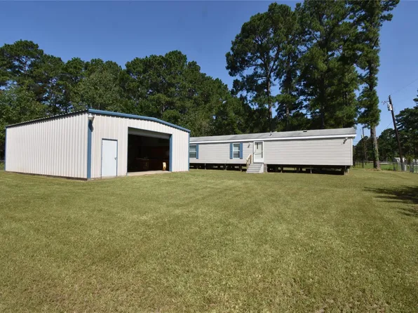 121 Chisholm Trl, Livingston, TX 77351