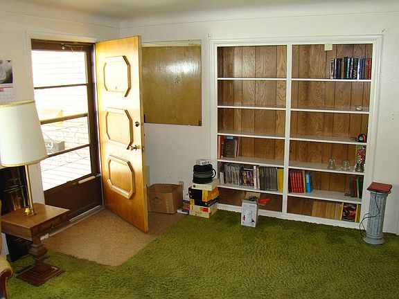 2nd image of 1009 Cassia Ave