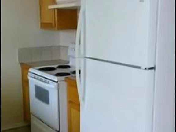 2nd image of 1496 E Stenger St APT 4
