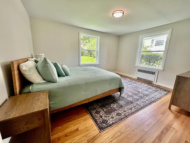 3 Bayview Ave — Photo 13