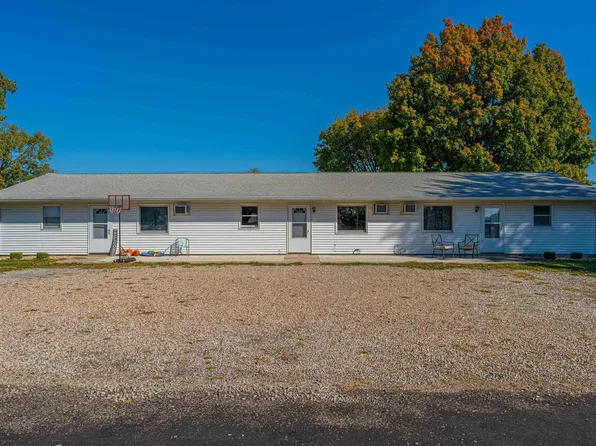 117 W Pine St, Broadwell, IL 62634