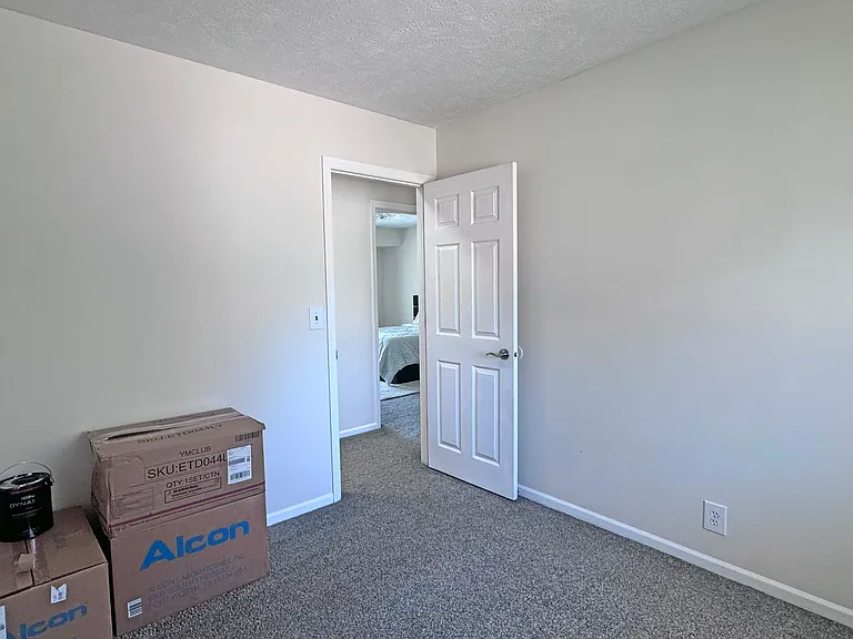 13327 Hascall St — Photo 18