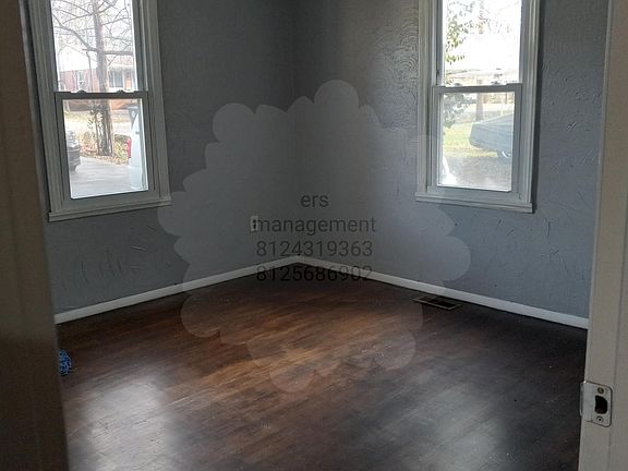 3rd image of 2707 S Weinbach Ave