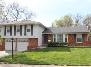 10003 W 98th St, Overland Park, KS 66212