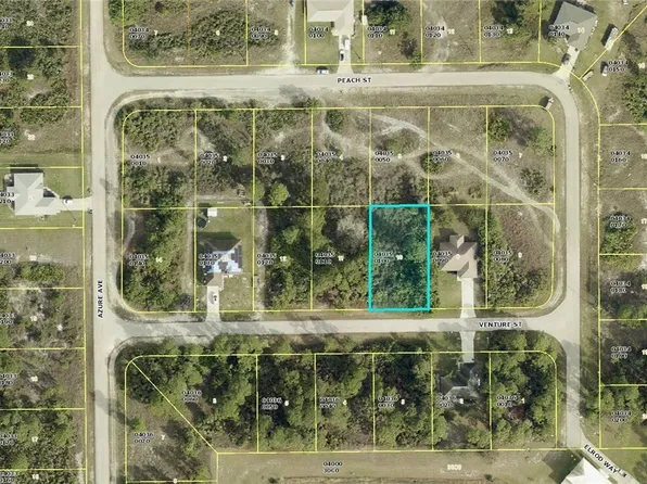 1055 Venture St, Lehigh Acres, FL 33974