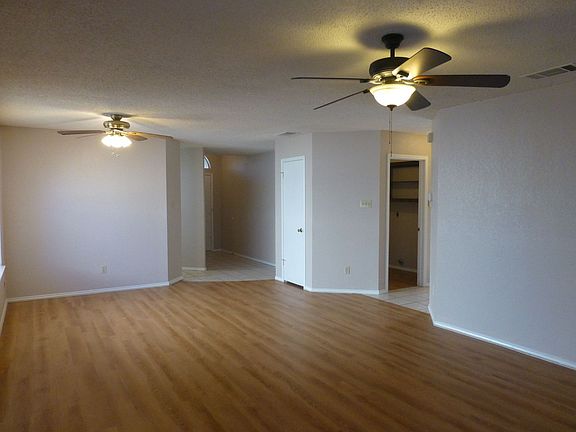 5th image of 1218 Garden Path Dr