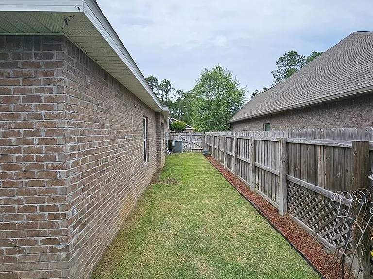 107 Gustaf Dr — Photo 20