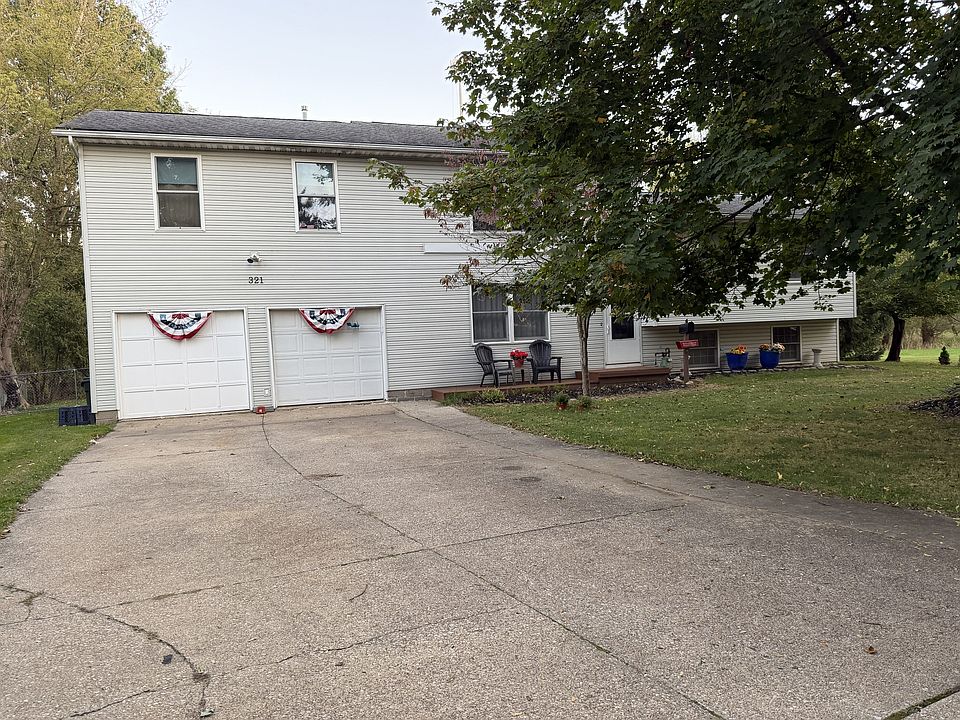 1st image of 321 Suzanne Dr