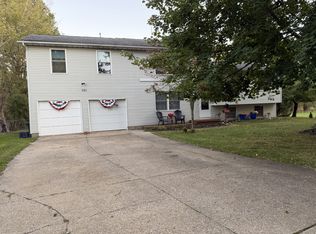 321 Suzanne Dr, Kent, OH 44240