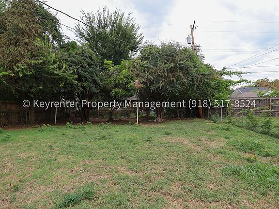 5th image of 2829 E 1st Pl