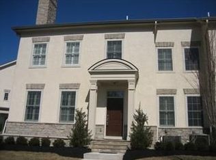 2028 Cardigan Rd, Columbus, OH 43212