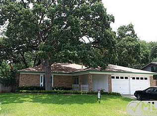 2505 Engleford Dr, Arlington, TX 76015