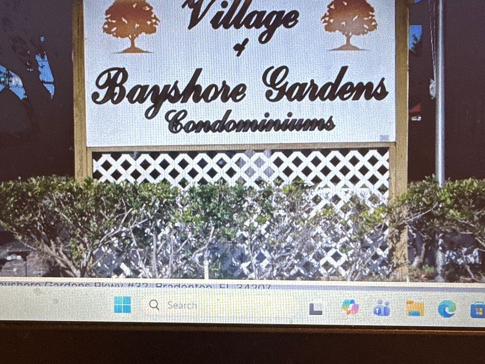 1st image of 2531 Bayshore Gardens Pkwy APT 32