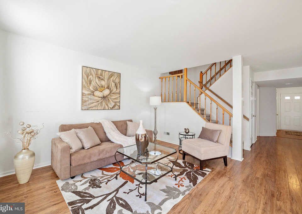 1st image of 244 Rumford Ct