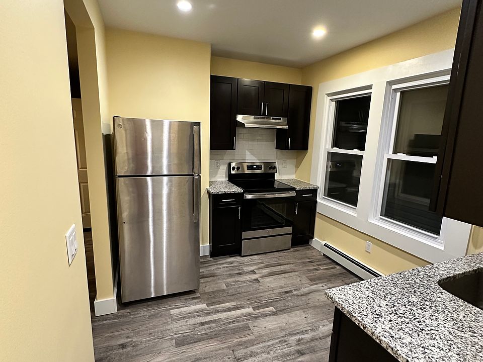 1st image of 24 Beech St Floor 2
