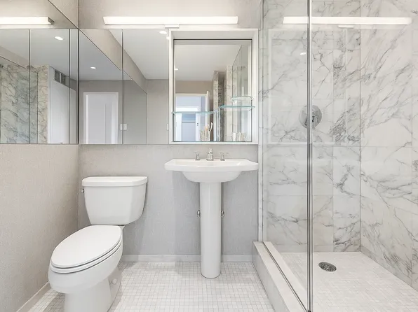 2 Charlton Street image 15 of 20