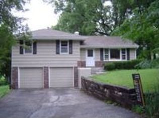 1316 E Antrim Ln, Independence, MO 64050