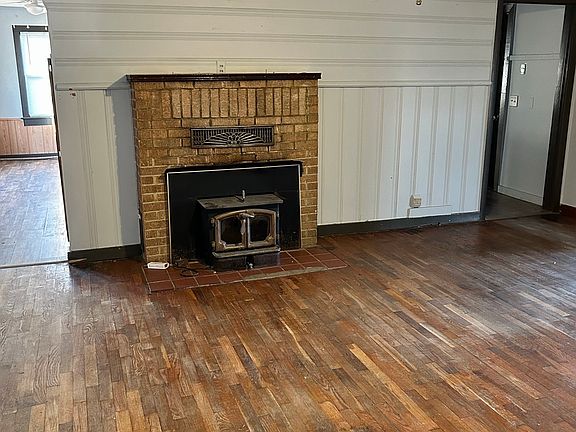 4th image of 205 Driftwood Ln