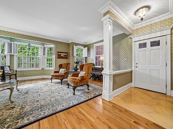 3rd image of 25 Norwood Avenue Unit 2 #2