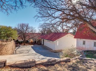 15 Surrey Cir, Ransom Canyon, TX 79366