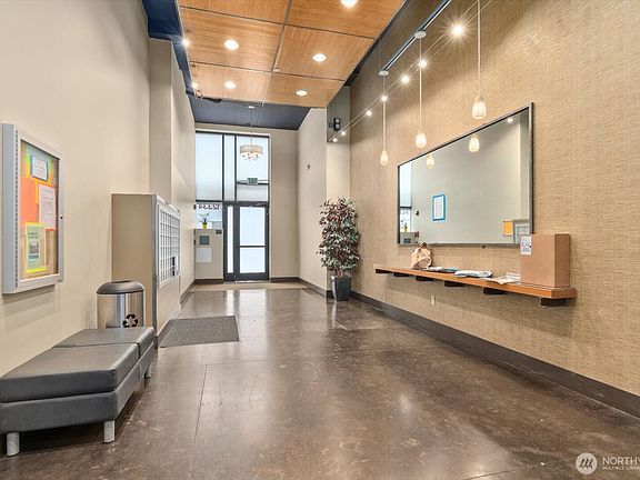 4th image of 12334 31st Avenue NE #409