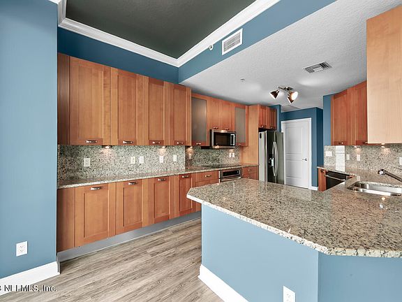 5th image of 1431 RIVERPLACE Boulevard #1507