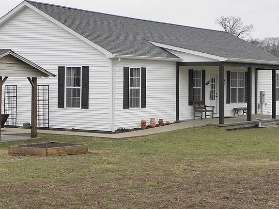 2nd image of 3401 Mitten Rd