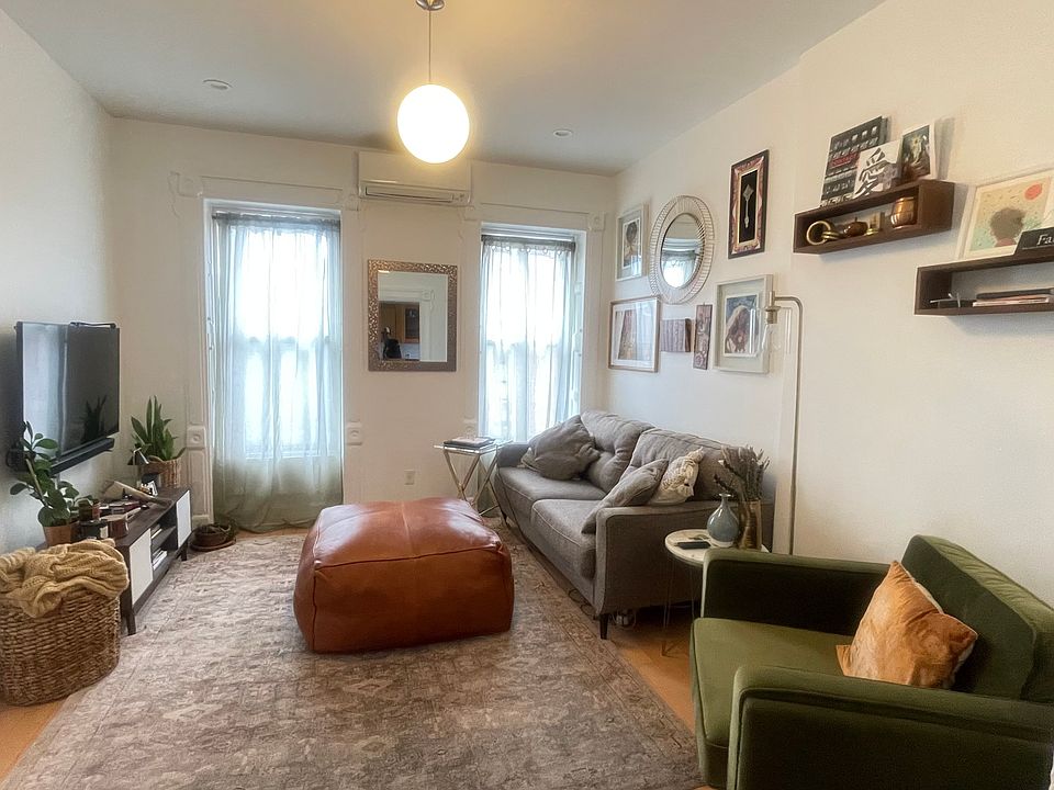 1st image of 591 Willoughby Ave APT 2