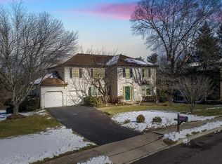 1013 Winding River Ln, Phoenixville, PA 19460