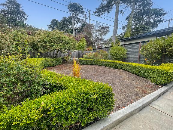 2nd image of 114 Wilshire Ave