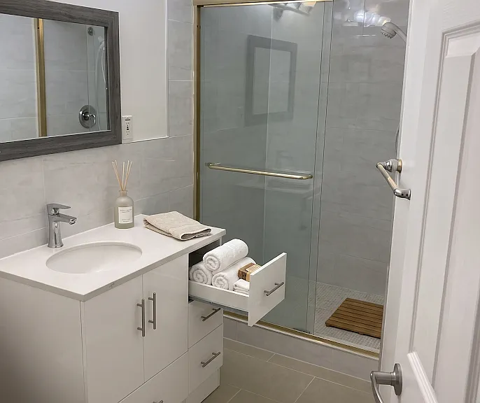 1628 Nanaimo St #7 — Photo 7